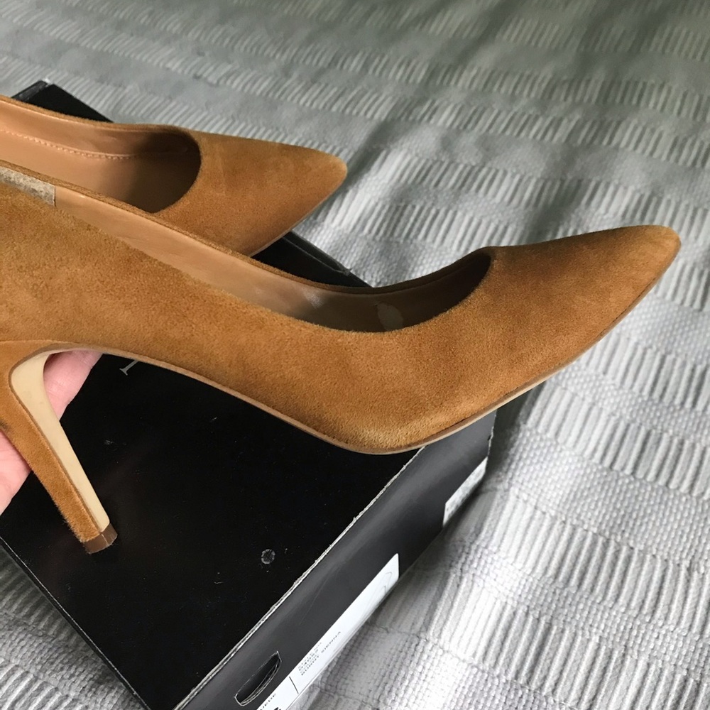 J Crew Isabelle Suede Pumps-Excellent Condition - Picture 3 of 8